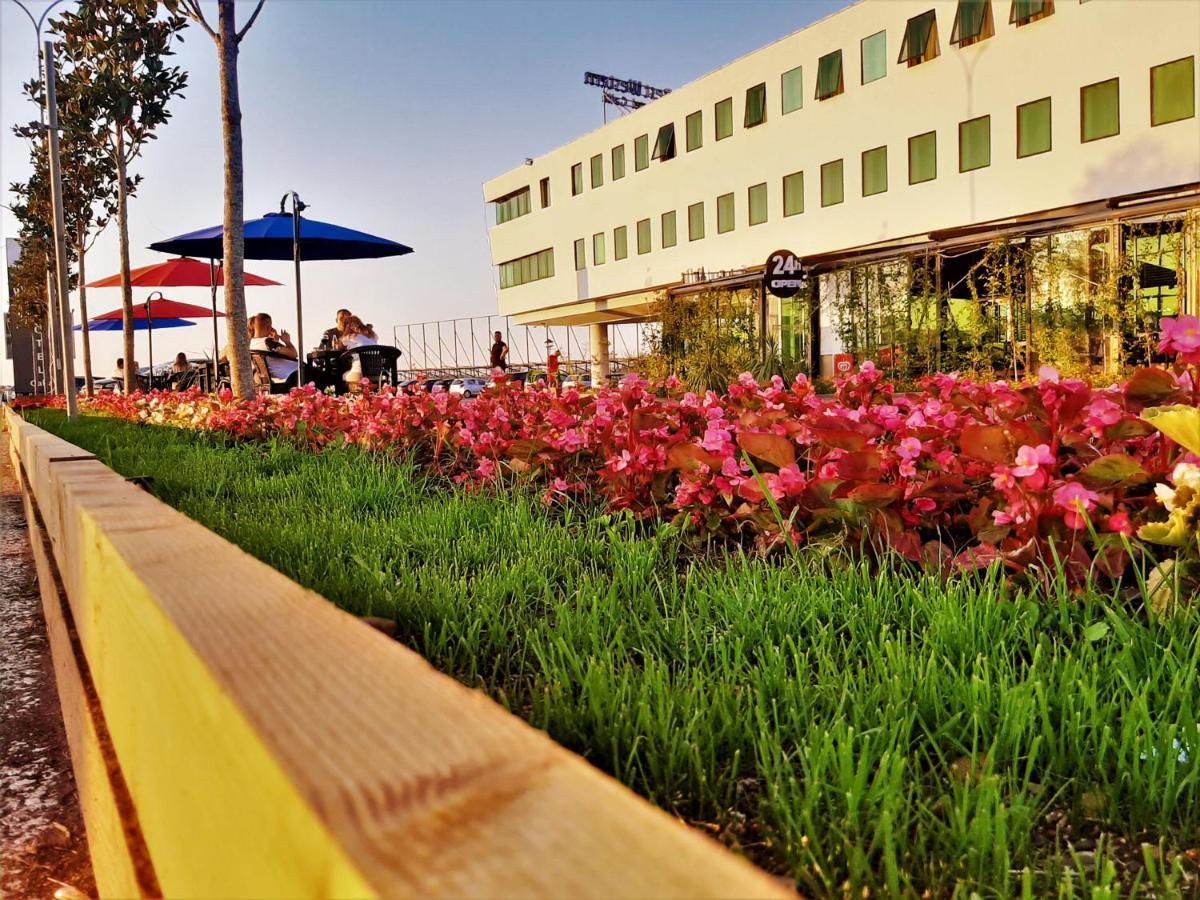 Best Western Hotel Galla Sllatine e Madhe Екстер'єр фото