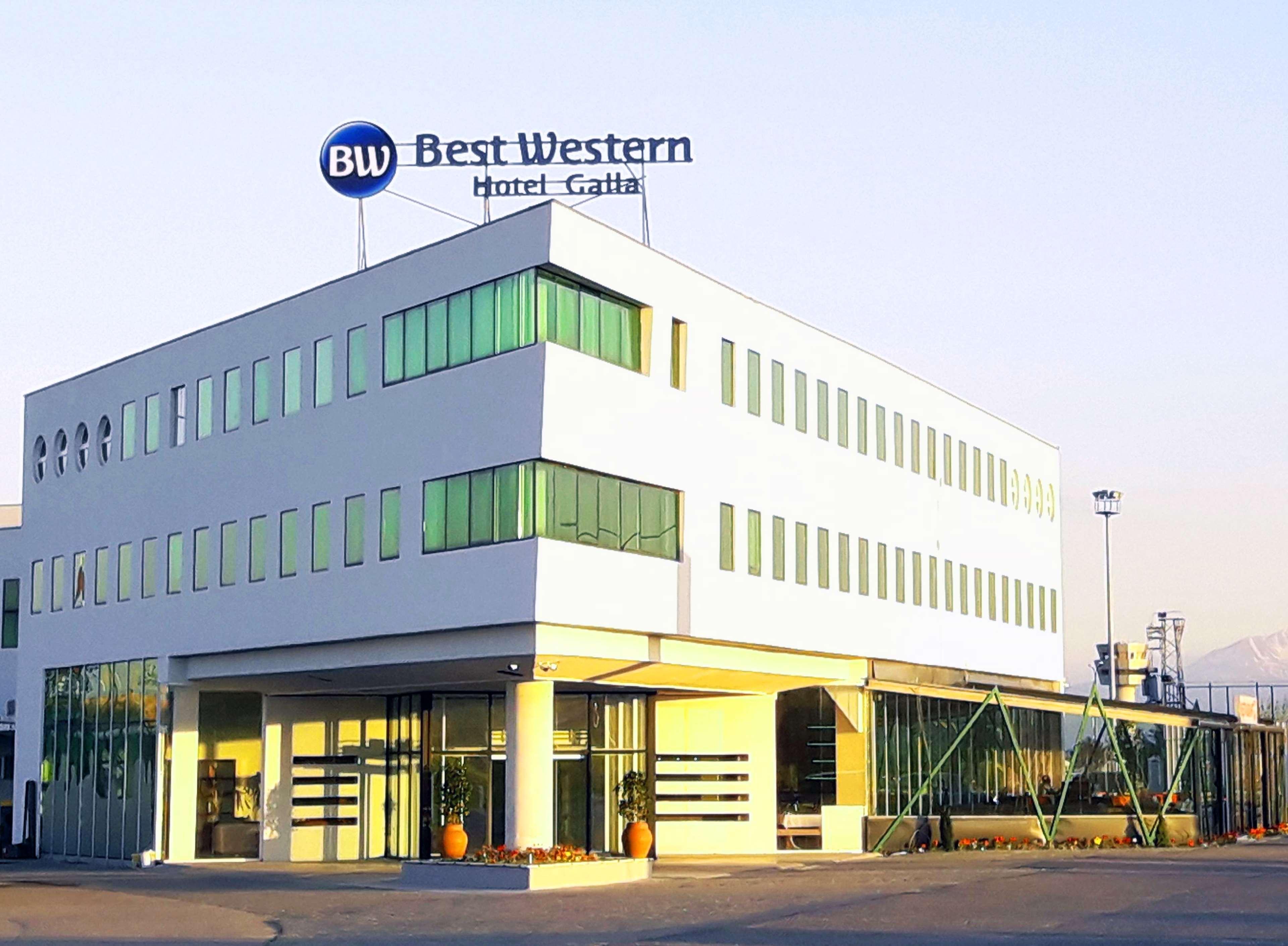 Best Western Hotel Galla Sllatine e Madhe Екстер'єр фото