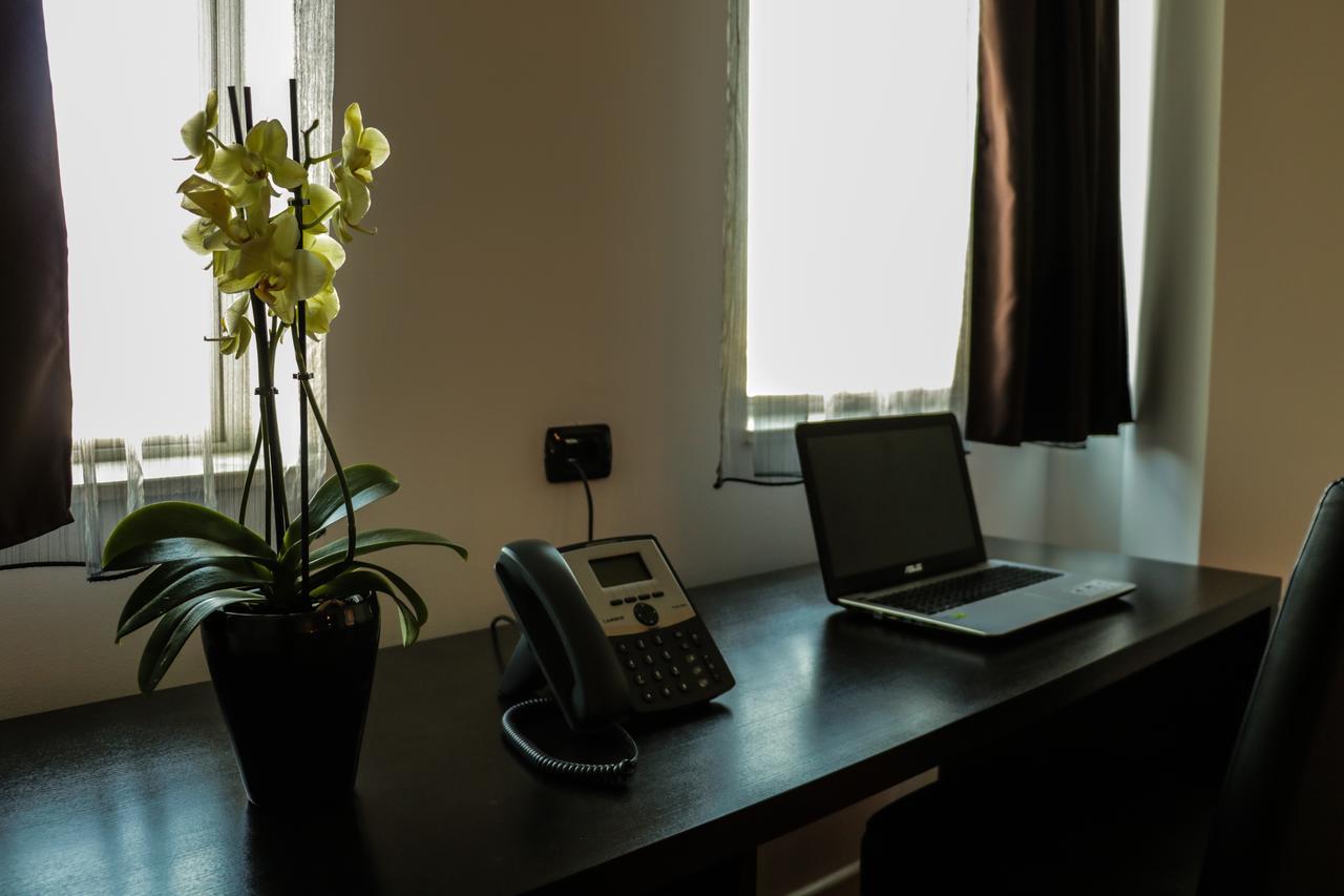 Best Western Hotel Galla Sllatine e Madhe Екстер'єр фото